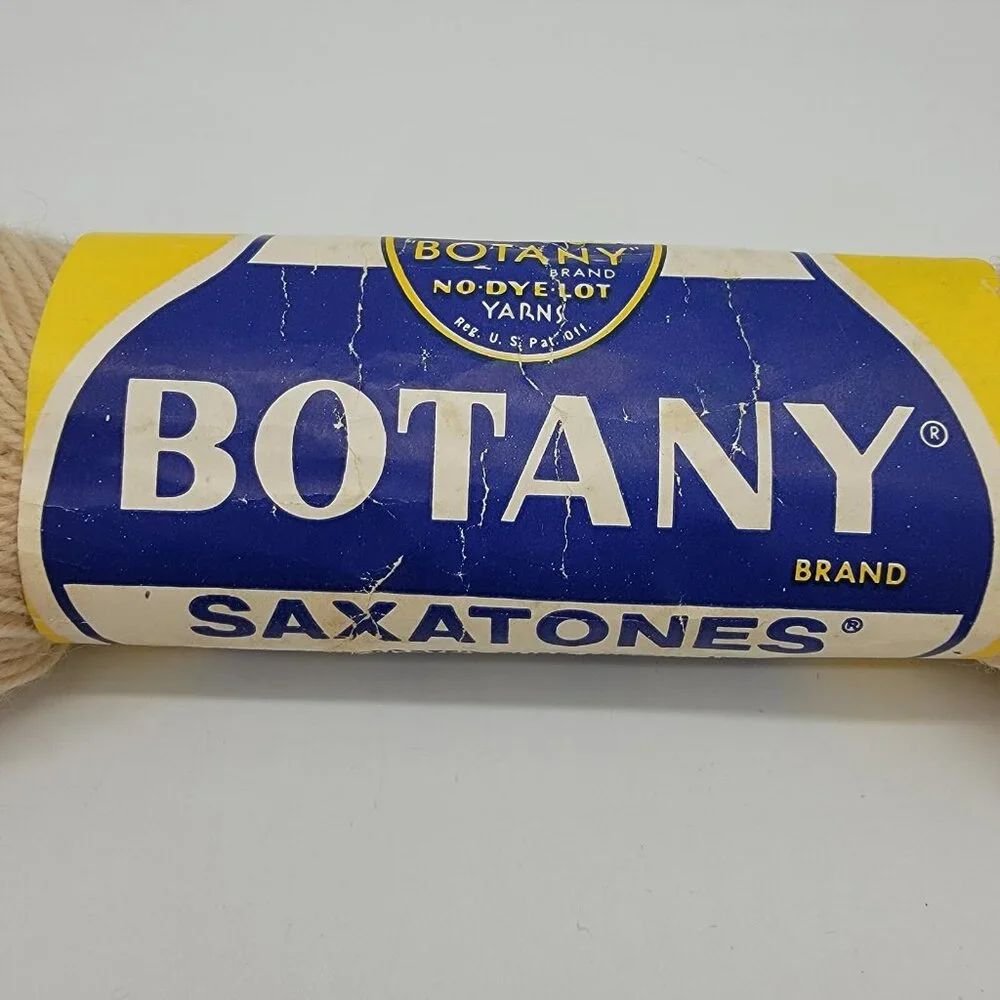 Vintage‎ Botany Brand Saxatones 100% Pure Virgin Wool Yarn Beige 1 Oz NEW OS